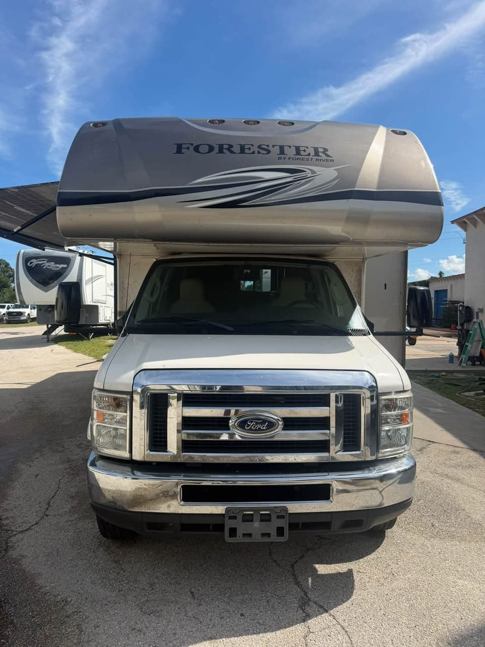 2017 Forest River Forrester 30518