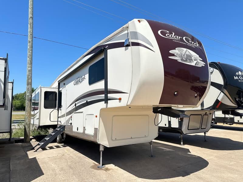 2017 Cedar Creek 36CK2